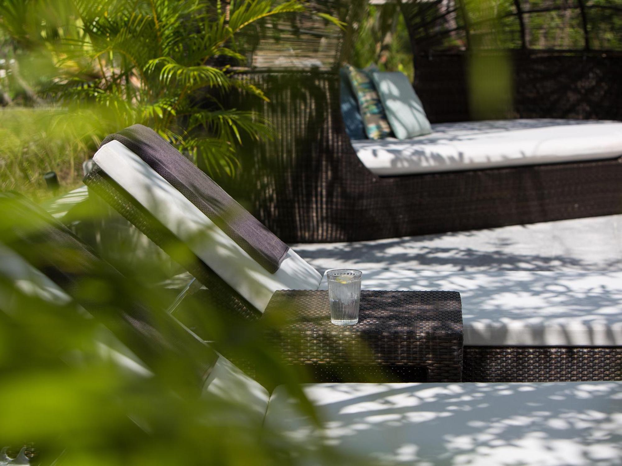 Malaiwana Residences Plage de Naithon Extérieur photo